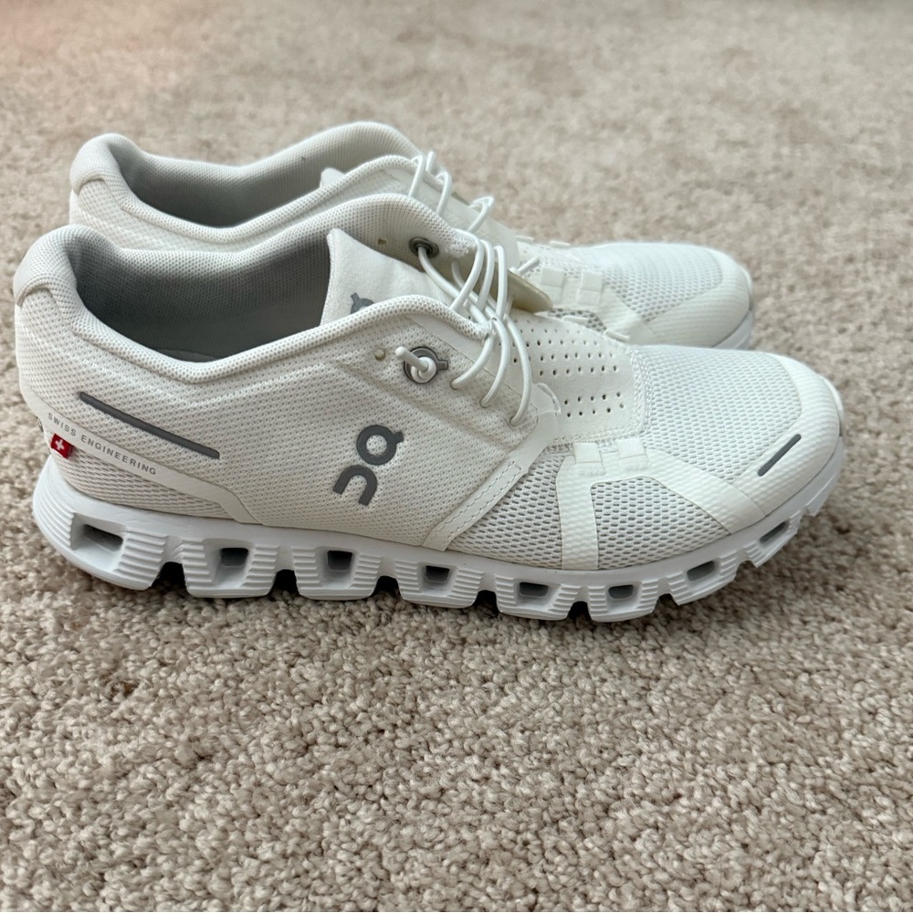 On Cloud Running Athletic Shoes